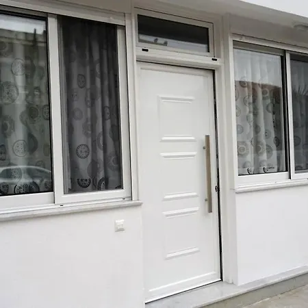 Apartman Lusi Hriszí Aktí Haniá