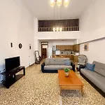 شقة Lusi